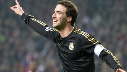 开云网页版-意大利骑手格里高利·瓦特莱特在2024年国际马术联合会障碍赛世界巡回赛中以“Maximus”马匹获得个人第五名，展现坚韧精神。