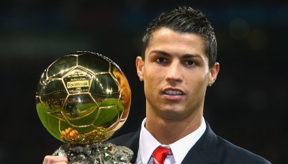 kaiyun-《Dota 2传奇战队，荣耀再现场上爆发》，dota2传奇相当于lol什么段位