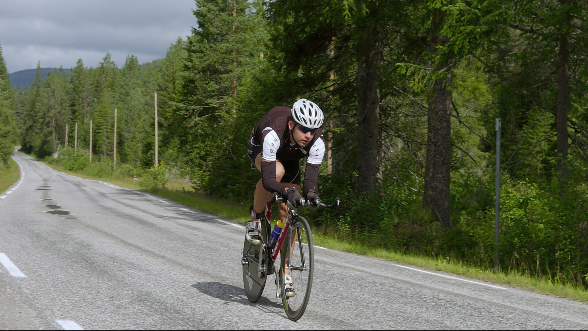 摩洛哥队在巴黎奥运会男足比赛中获得铜牌，创历史